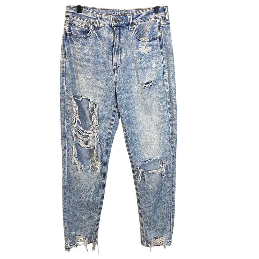 American Eagle Outfitters Light Wash Ripped Distressed High Rise Mom Jean Sz 4